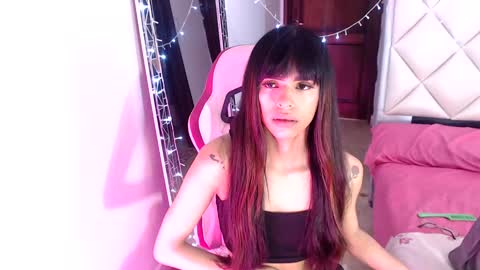 Snapshot of dannadoll69 chatting on December 29, 12:01 pm Dannamunoz130 online show from December 29, 12:01 pm