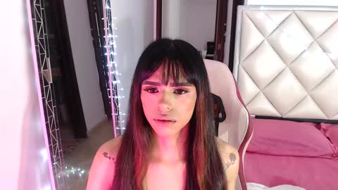 Snapshot of dannadoll69 chatting on January 4, 11:43 am Dannamunoz130 online show from January 4, 11:43 am