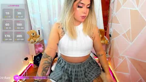Snapshot of dannia_13 chatting on March 11, 1:48 am dannia_13 online show from March 11, 1:48 am