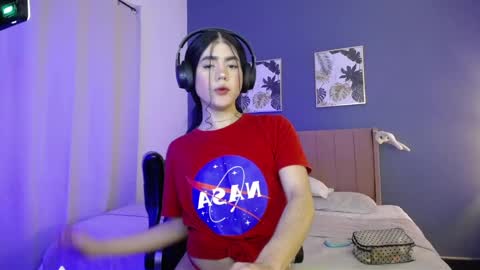 Danny online show from February 13, 4:29 am