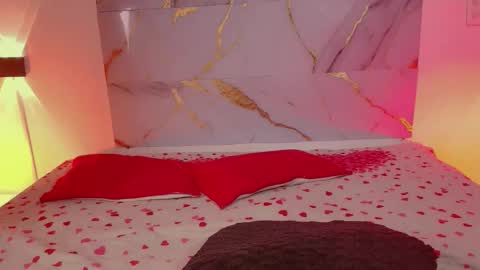   online show from March 7, 12:55 pm