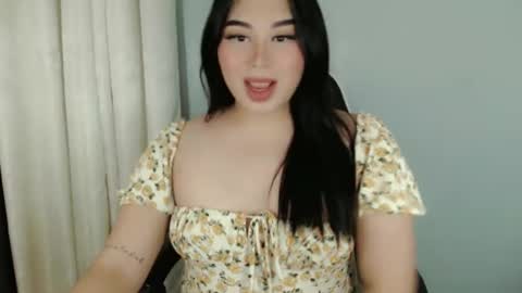 Snapshot of darcy_world chatting on January 1, 11:27 am DARCY online show from January 1, 11:27 am