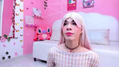 Snapshot of daripqueen chatting on February 22, 3:03 pm DaripQueen online show from February 22, 3:03 pm