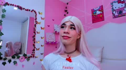 Snapshot of daripqueen chatting on March 6, 3:20 pm DaripQueen online show from March 6, 3:20 pm
