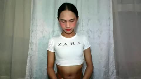 Snapshot of dark_hurohuro19 chatting on December 10, 2:31 am LIANNA online show from December 10, 2:31 am