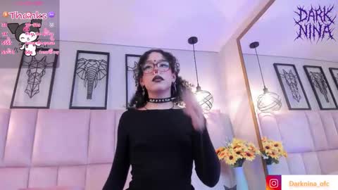 Snapshot of dark_nina_ chatting on September 24, 3:34 am Nina online show from September 24, 3:34 am