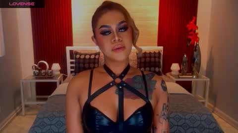 Snapshot of darkbeautysophia chatting on October 5, 11:15 pm SOPHIA SANCHEZ online show from October 5, 11:15 pm