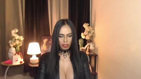 Snapshot of darksoul_mistress chatting on January 24, 8:13 am YOUR KINKY MISTRESS MADRIANA online show from January 24, 8:13 am