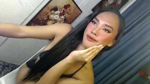 its me monica online show from November 10, 12:11 am