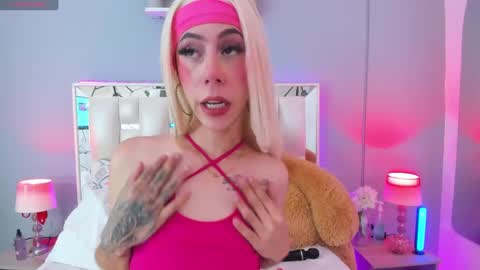 Snapshot of darlyn_tenderhot__ chatting on September 30, 2:28 pm darlyn_tenderhot__ online show from September 30, 2:28 pm
