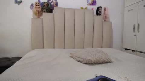 Snapshot of dayanats15 chatting on September 12, 4:34 pm instagram catherin dayana reina online show from September 12, 4:34 pm