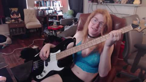 Sophie Warren online show from February 24, 7:51 pm