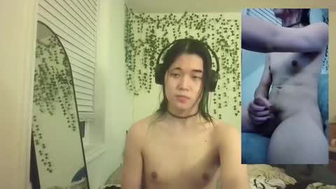 deciduousdoll online show from October 18, 5:55 am