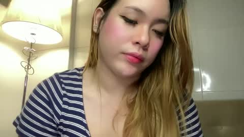 Snapshot of delicious_iya69 chatting on January 16, 10:12 pm iyalicious online show from January 16, 10:12 pm