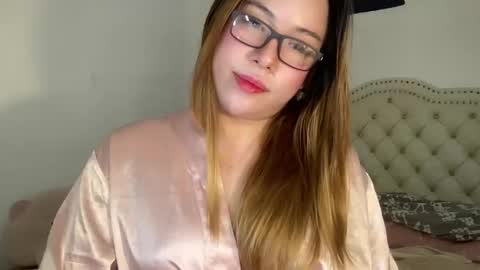 Snapshot of delicious_iya69 chatting on February 8, 7:59 pm iyalicious online show from February 8, 7:59 pm