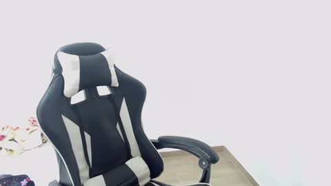 DEMI online show from March 5, 5:23 pm