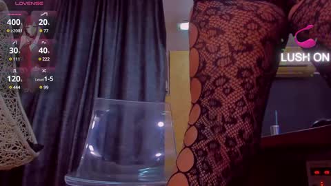 denychantall online show from February 16, 10:21 pm