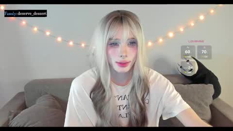 Snapshot of deserve_dessert chatting on January 9, 10:09 am Domi online show from January 9, 10:09 am