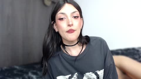 Angel Boo and Adrian online show from January 4, 6:51 pm
