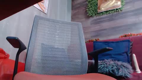 Snapshot of diani123 chatting on September 16, 8:13 pm diani123 online show from September 16, 8:13 pm