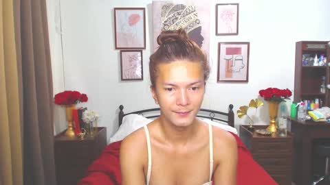 Snapshot of diense17 chatting on December 22, 8:05 am Dennesse online show from December 22, 8:05 am