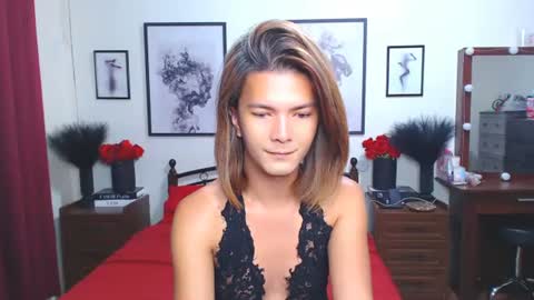 Snapshot of diense17 chatting on October 10, 5:30 am Dennesse online show from October 10, 5:30 am