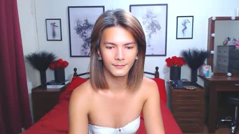 Dennesse online show from October 13, 10:49 am