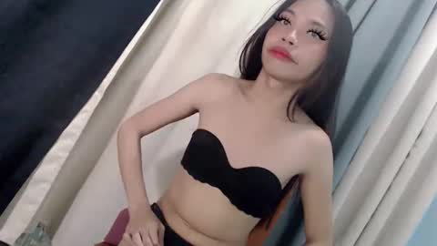 Snapshot of dimple_ash60 chatting on September 20, 6:02 pm dimple_ash60 online show from September 20, 6:02 pm