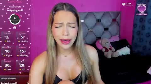 Snapshot of dione_sexyy chatting on October 2, 2:45 am IG dionemontecarlo19 online show from October 2, 2:45 am