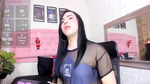 Snapshot of diosaa_golden chatting on December 15, 8:58 pm DIOSA online show from December 15, 8:58 pm