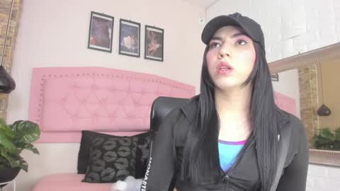 Snapshot of diosaa_golden chatting on February 2, 8:08 pm DIOSA online show from February 2, 8:08 pm