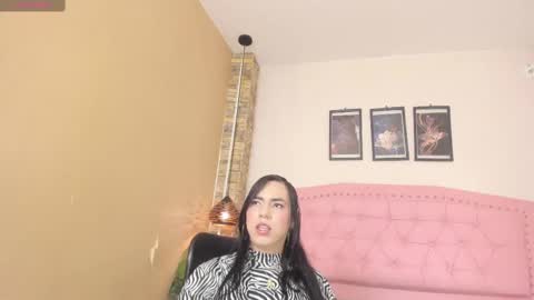 Snapshot of diosaa_golden chatting on February 12, 9:22 pm DIOSA online show from February 12, 9:22 pm
