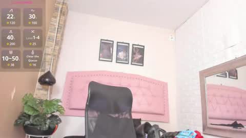 Snapshot of diosaa_golden chatting on February 22, 8:31 pm DIOSA online show from February 22, 8:31 pm