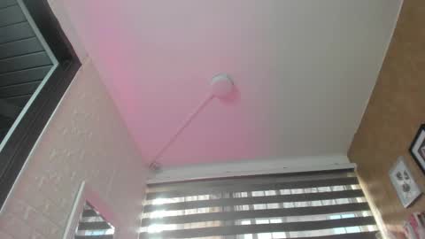 Snapshot of diosaa_golden chatting on March 12, 9:56 pm DIOSA online show from March 12, 9:56 pm