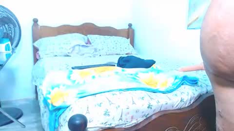 dirty_culona online show from September 22, 6:35 pm