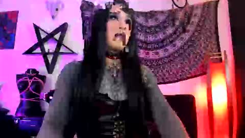 Snapshot of dirtyonix chatting on October 9, 9:16 pm ONIX online show from October 9, 9:16 pm