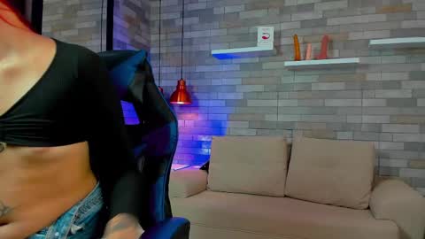 DixyPalmer online show from October 11, 8:00 pm