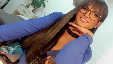 ANGELA online show from February 4, 4:39 pm