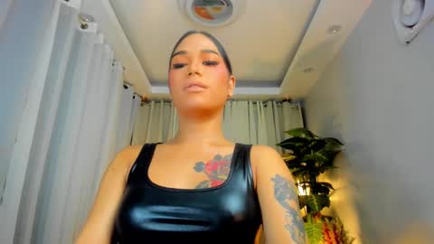 Snapshot of dominantgoddessontop chatting on February 18, 5:33 pm CALL ME BABY BELLA online show from February 18, 5:33 pm