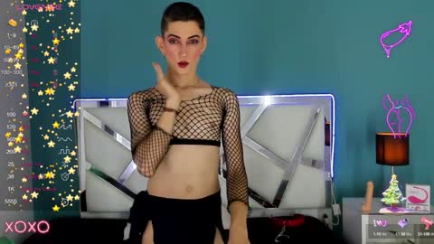 Snapshot of dominic_thailor chatting on December 15, 2:37 pm Dominic online show from December 15, 2:37 pm