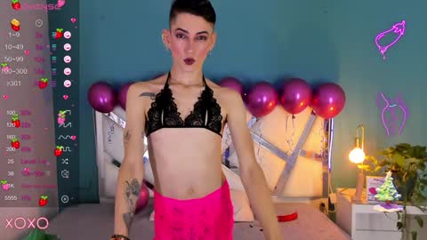 Snapshot of dominic_thailor chatting on December 26, 2:48 pm Dominic online show from December 26, 2:48 pm