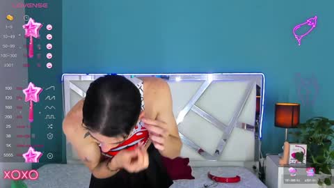 Snapshot of dominic_thailor chatting on January 4, 1:53 pm Dominic online show from January 4, 1:53 pm