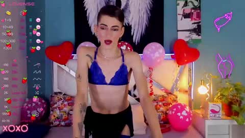Snapshot of dominic_thailor chatting on February 16, 2:21 pm Dominic online show from February 16, 2:21 pm