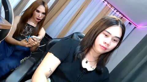 Snapshot of dreammegan chatting on February 7, 6:24 pm Stacy DONT FORGET TO FOLLOW ME AND THUMBS UP my wife samgrg2 online show from February 7, 6:24 pm
