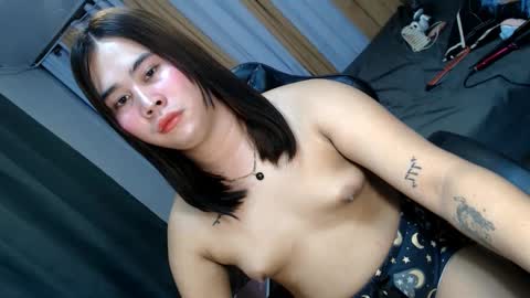 Snapshot of dreammegan chatting on February 19, 7:59 pm Stacy DONT FORGET TO FOLLOW ME AND THUMBS UP my wife samgrg2 online show from February 19, 7:59 pm