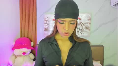 Snapshot of dreams_chloe chatting on September 14, 6:18 am dreams_chloe online show from September 14, 6:18 am