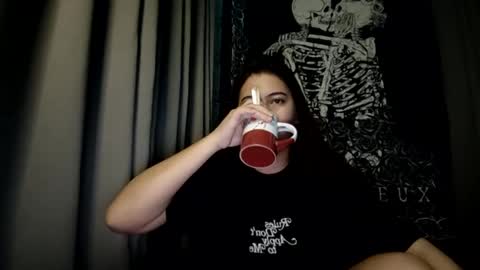 Snapshot of dreamycreamyst chatting on December 17, 4:00 pm dreamycreamyst online show from December 17, 4:00 pm