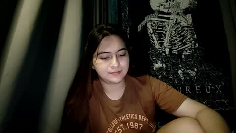 Snapshot of dreamycreamyst chatting on December 26, 3:20 pm dreamycreamyst online show from December 26, 3:20 pm