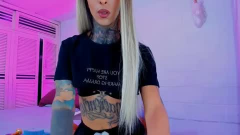 drippyorlove online show from October 8, 9:05 pm