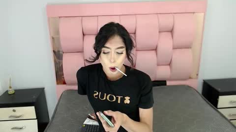 Snapshot of eban_dustan chatting on September 18, 3:23 am Eban online show from September 18, 3:23 am